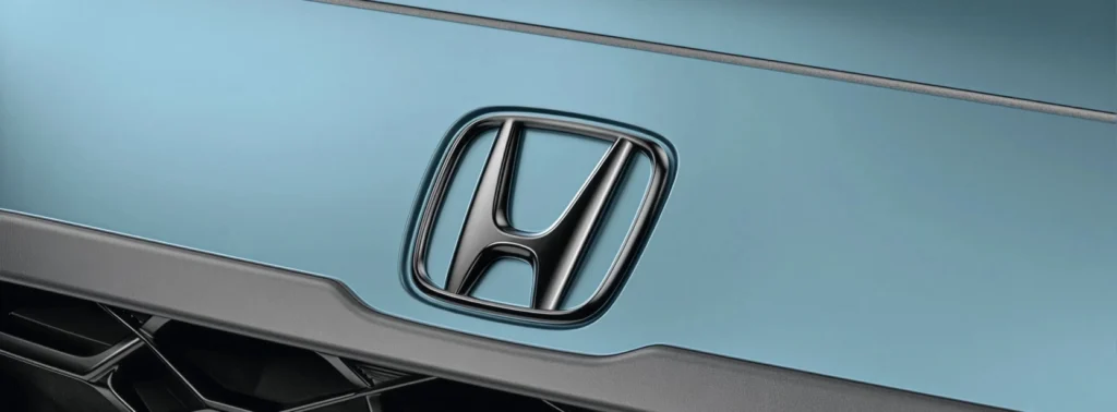 Honda logo on vehicle